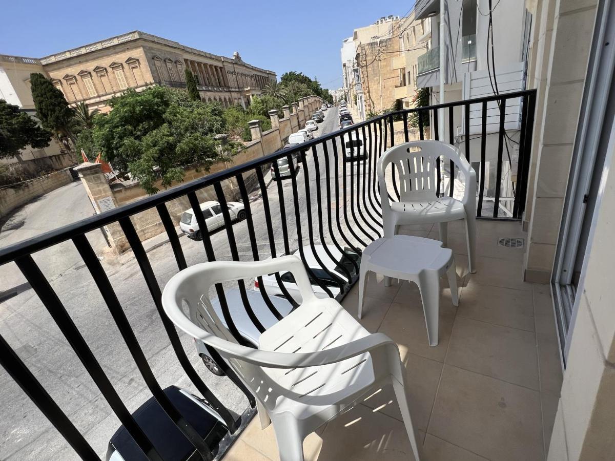 St Julians Smart 2 Bedroom Апартаменты Сент Джулианс